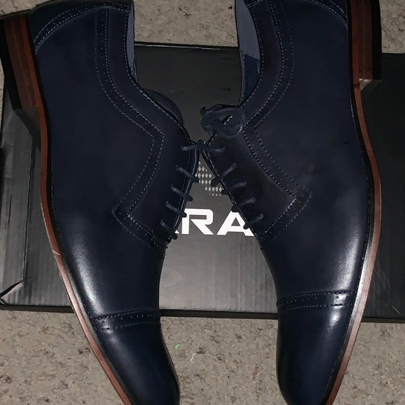 Shoes - Picture 3 of 6